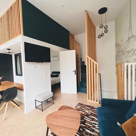 Montmartre Marvel! Designer Near Metro *