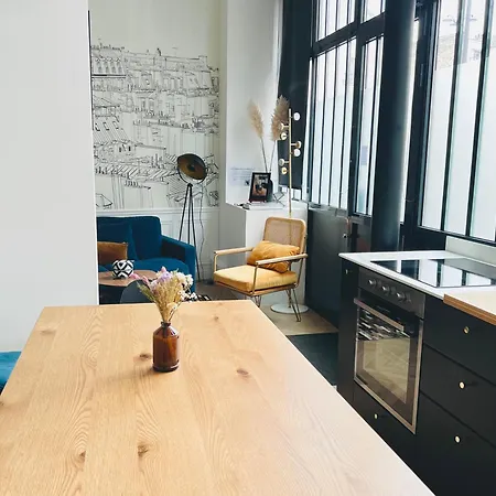 Montmartre Marvel! Designer Near Metro *