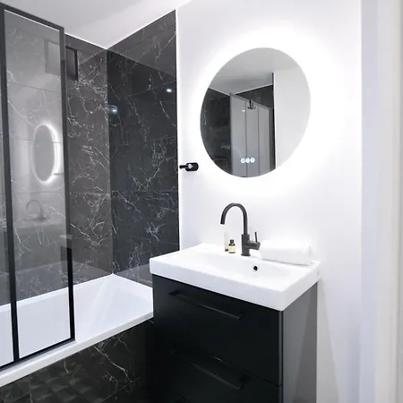 Appartamento Montmartre Marvel! Designer Near Metro Parigi